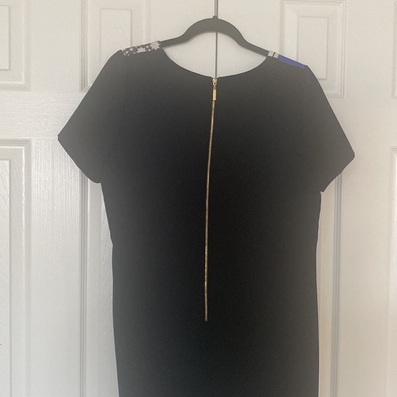 Formal dress - Picture 2 of 6